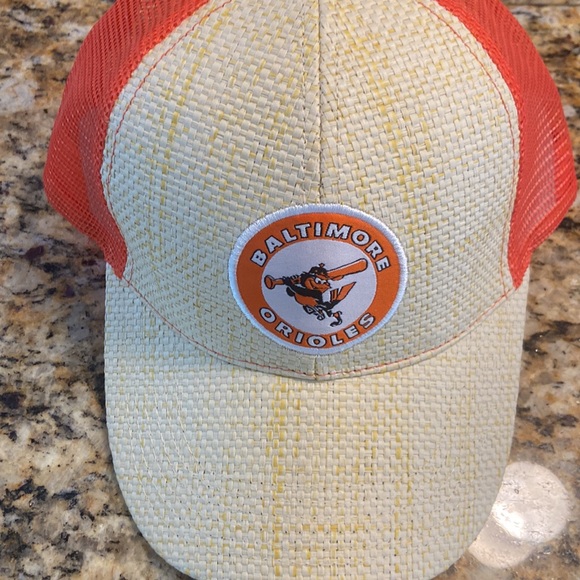 Baseball cap - Picture 2 of 6